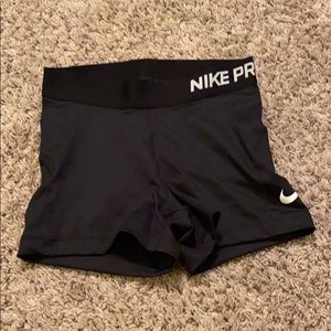 NIKE compression shorts. Girls XS